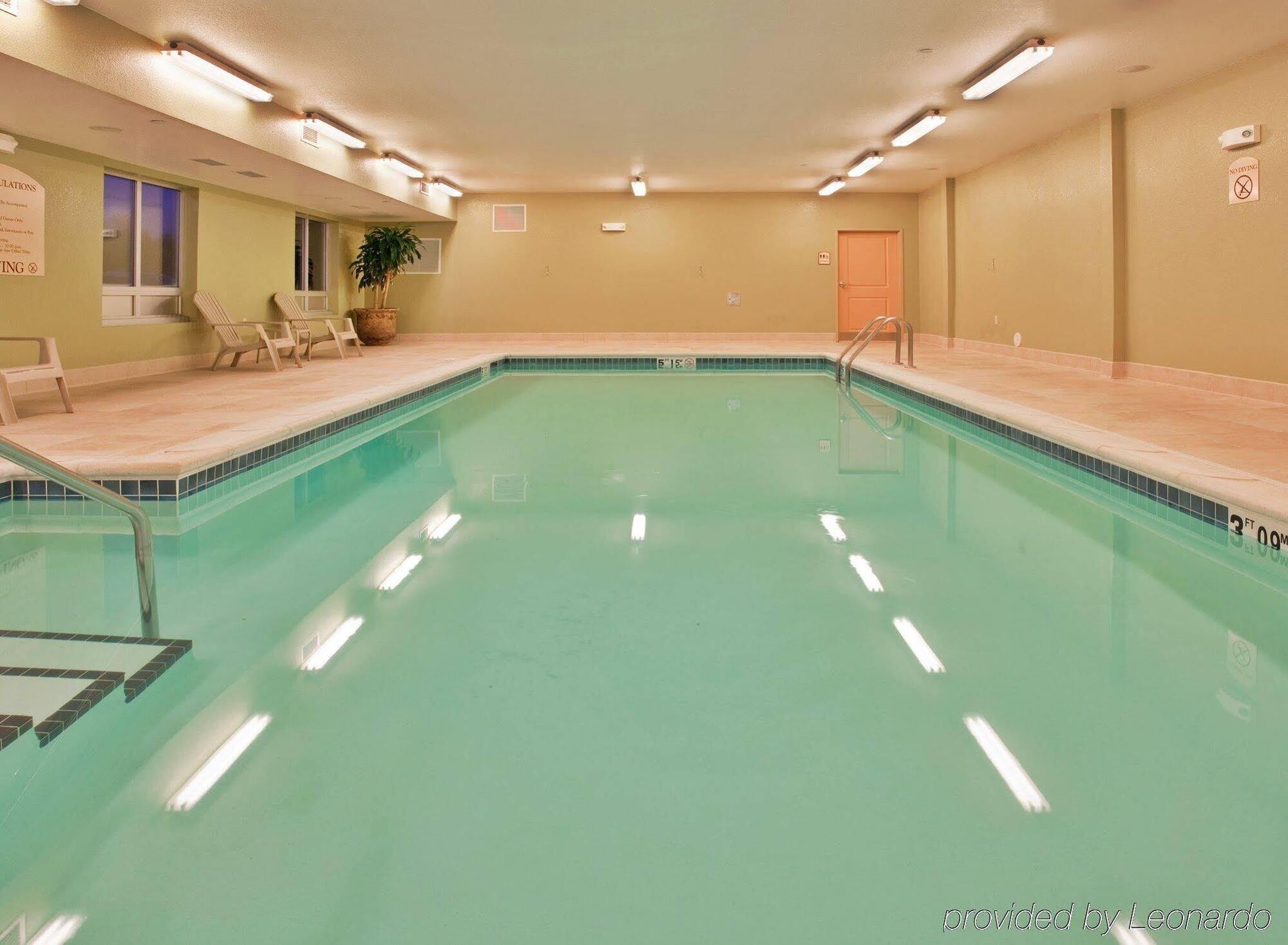 Holiday Inn Express & Suites East Wichita I-35 Andover By Ihg Extérieur photo
