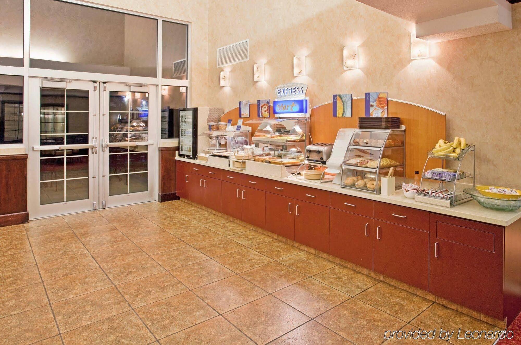 Holiday Inn Express & Suites East Wichita I-35 Andover By Ihg Extérieur photo
